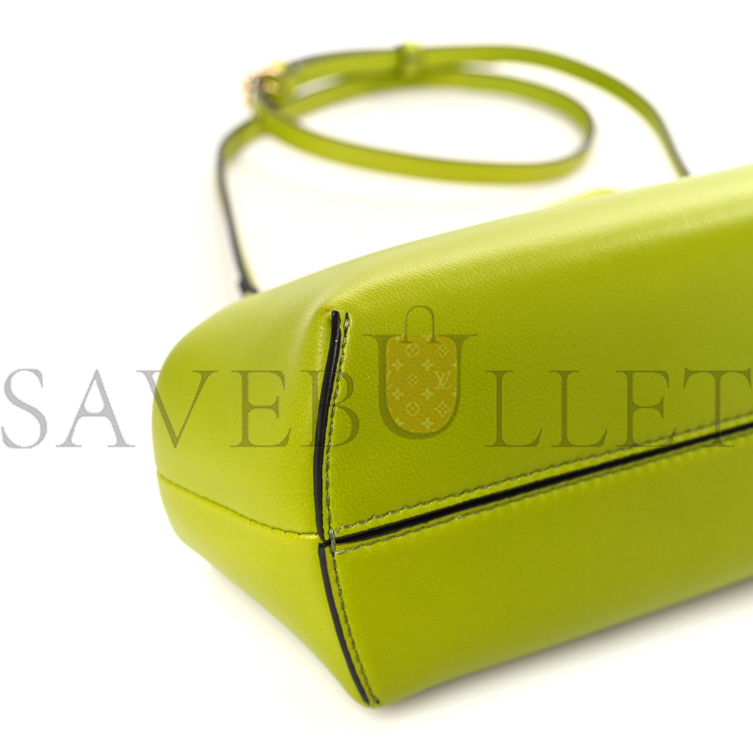 FENDI SHINY NAPPA SMALL FENDI FIRST WASABI (28*20*11cm)