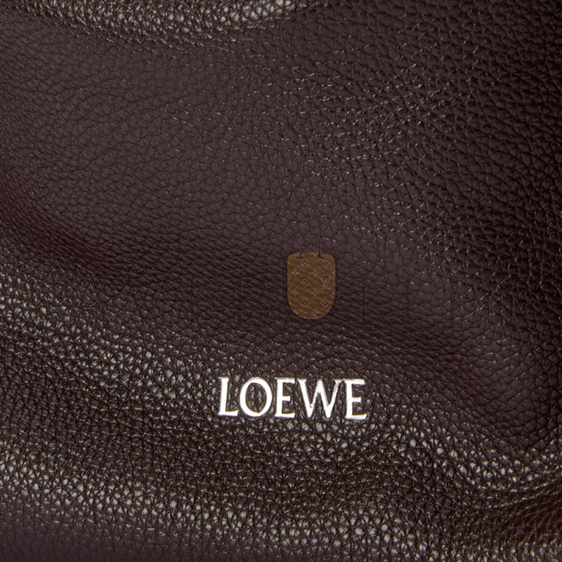 LOEWE CUBI CROSSBODY BAG IN SUPPLE GRAINED CALFSKIN B906K70X14-324 (44*30*18cm) LOEWE CUBI CROSSBODY BAG IN SUPPLE GRAINED CALFSKIN B906K70X14-324 (44*30*18cm)