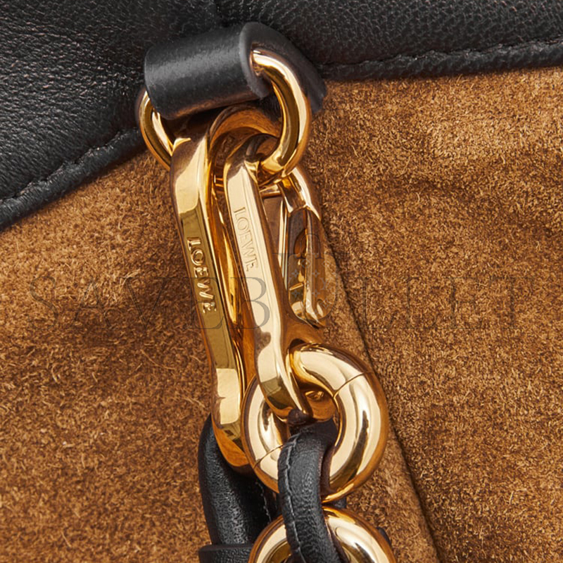 LOEWE FLAMENCO PURSE BUCKET IN MELLOW NAPPA LAMBSKIN A411FPBX02-1100 (32*24*17cm) LOEWE FLAMENCO PURSE BUCKET IN MELLOW NAPPA LAMBSKIN A411FPBX02-1100 (32*24*17cm)