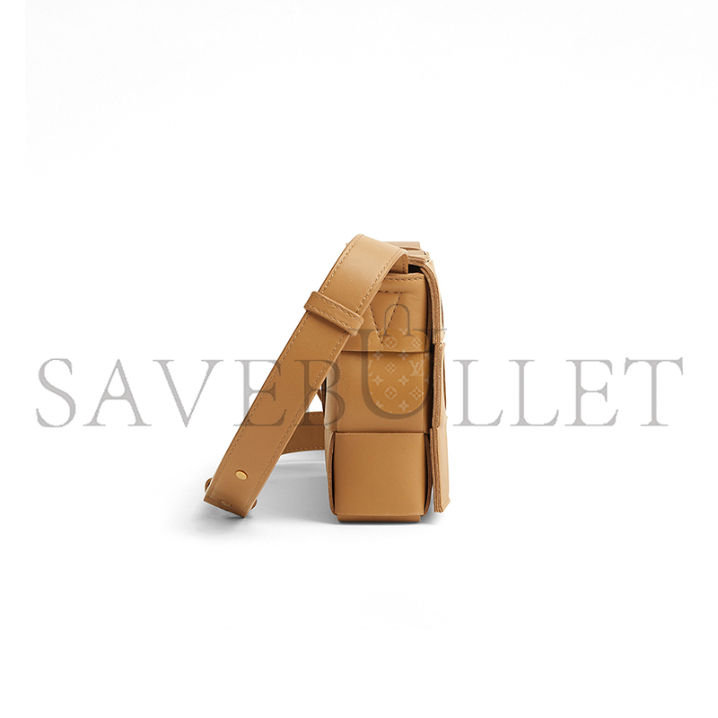 BOTTEGA VENETA CASSETTE 578004VMAY19830 (23*15*5.5cm) BOTTEGA VENETA CASSETTE 578004VMAY19830 (23*15*5.5cm)