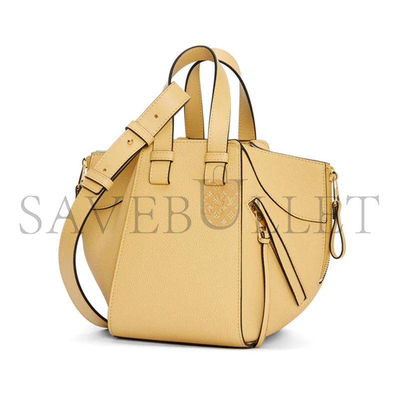 LOEWE COMPACT HAMMOCK BAG IN SOFT GRAINED CALFSKIN A538H13X03-8752 (14.5*20*19.5cm)