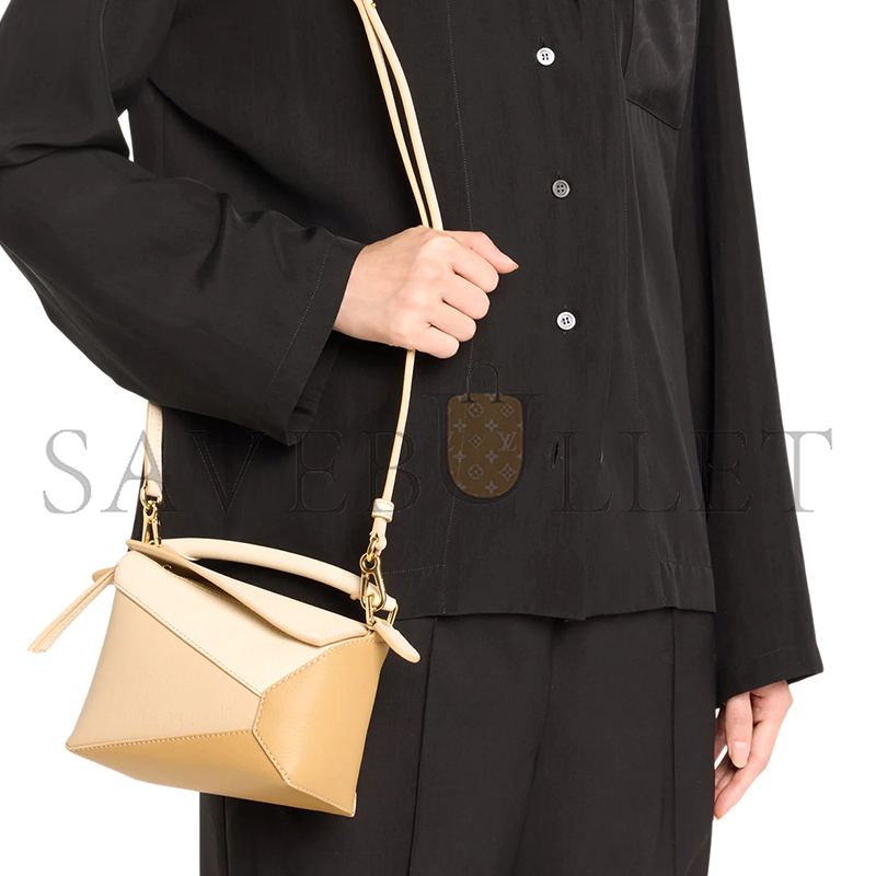LOEWE MINI PUZZLE EDGE BAG IN CLASSIC CALFSKIN A510P60X38-565 (18*12.5*8cm)