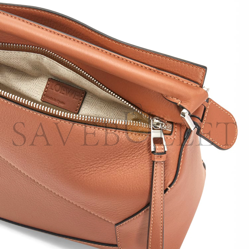 LOEWE SMALL PUZZLE EDGE BAG IN CLASSIC CALFSKIN A510P60X41-521 (24*16.5*10.5cm) LOEWE SMALL PUZZLE EDGE BAG IN CLASSIC CALFSKIN A510P60X41-521 (24*16.5*10.5cm)